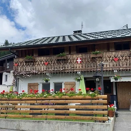 Renove 2 Pieces Pour 4 Personnes Aux Gets, Proche Pistes, Parking Et Wifi Inclus - Fr-1-802-91 * Les Gets