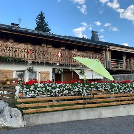 Renove 2 Pieces Pour 4 Personnes Aux Gets, Proche Pistes, Parking Et Wifi Inclus - Fr-1-802-91
